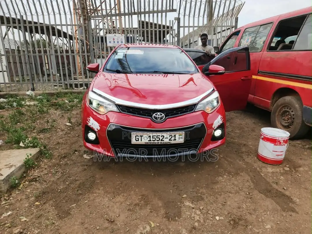 Toyota Corolla LE 4dr Sedan (1.8L 4cyl CVT) 2015 Red