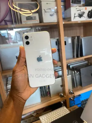 Apple iPhone 11 64 GB White