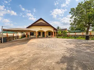 3bdrm House in Adenta for rent