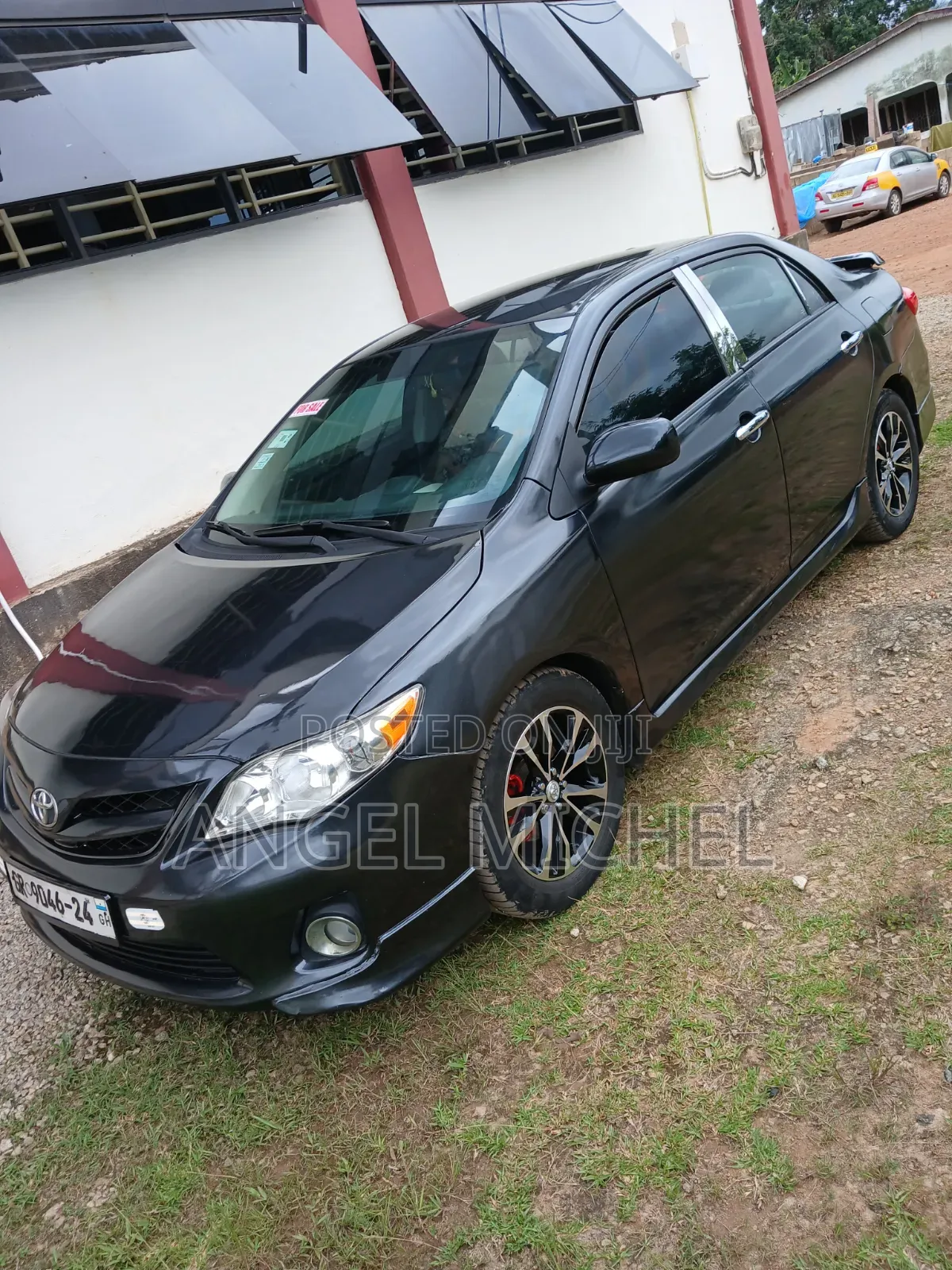 Toyota Corolla S Special Edition 4dr Sedan (1.8L 4cyl 4A) 2013 Black