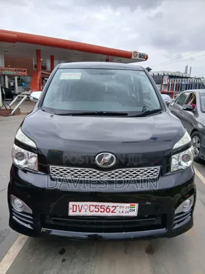 Toyota Voxy 2013 Black