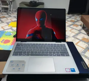 Laptop Dell Inspiron 14 7440 2-in-1 8GB Intel Core 5 SSD 256GB