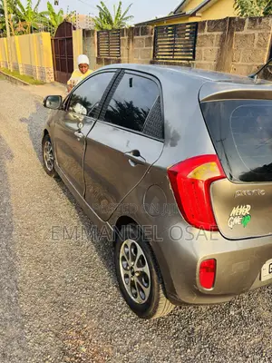 Kia Picanto 2012 Gray