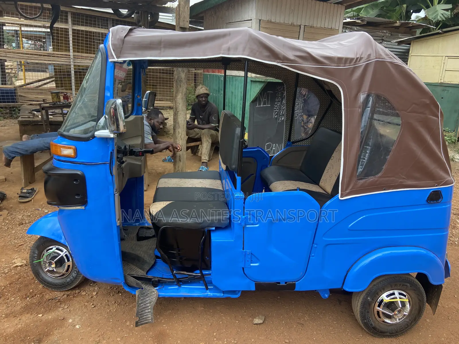 Bajaj RE 2025 Blue