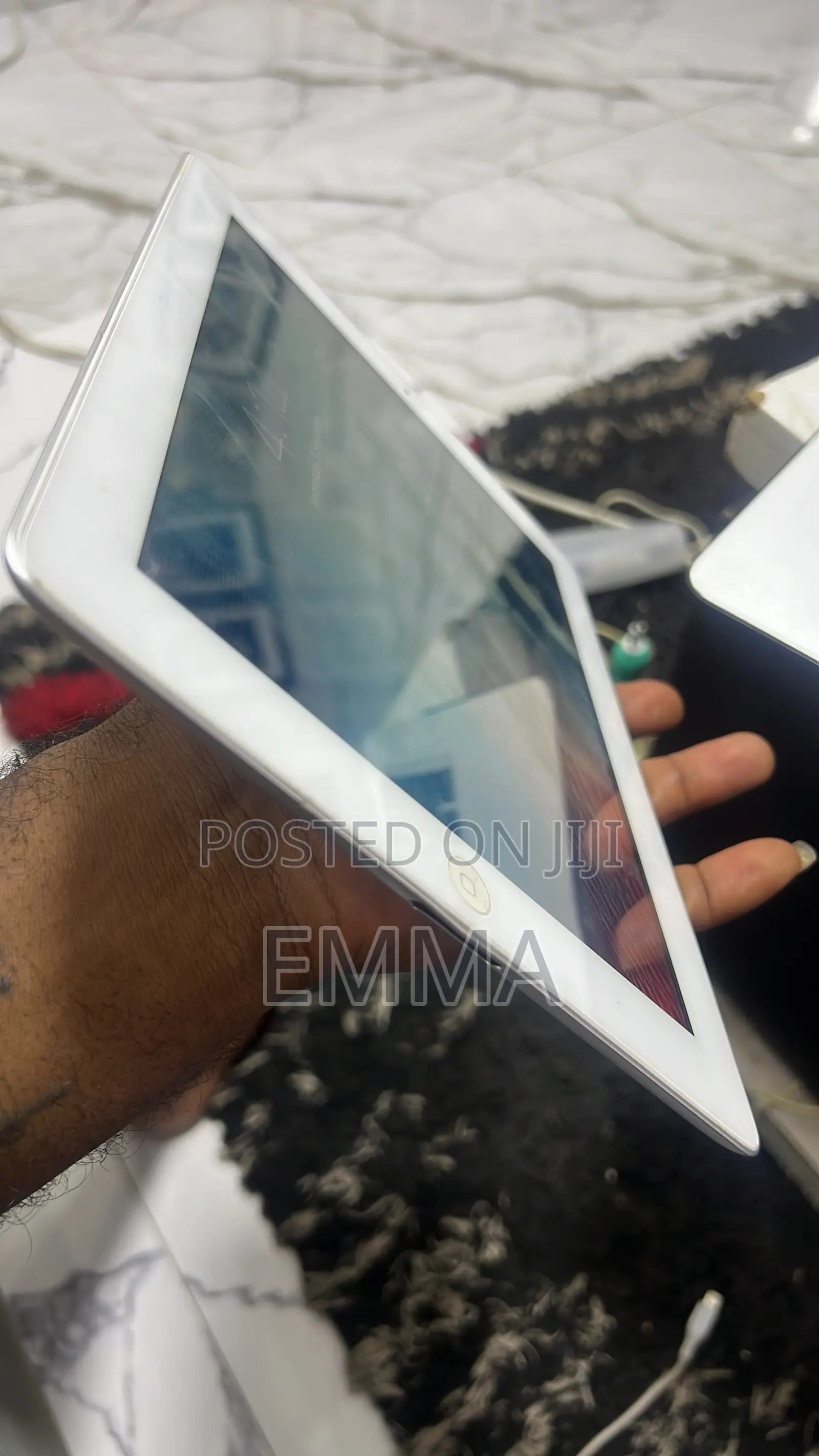 Apple iPad 2 Wi-Fi 16 GB Silver