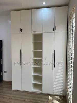 Rafasante in Wardrobe