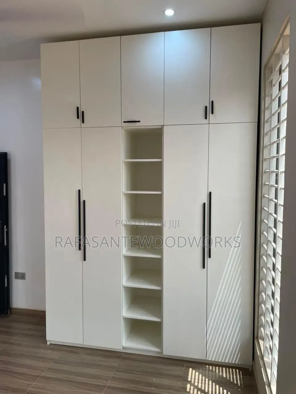 Rafasante in Wardrobe