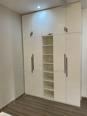 Rafasante in Wardrobe