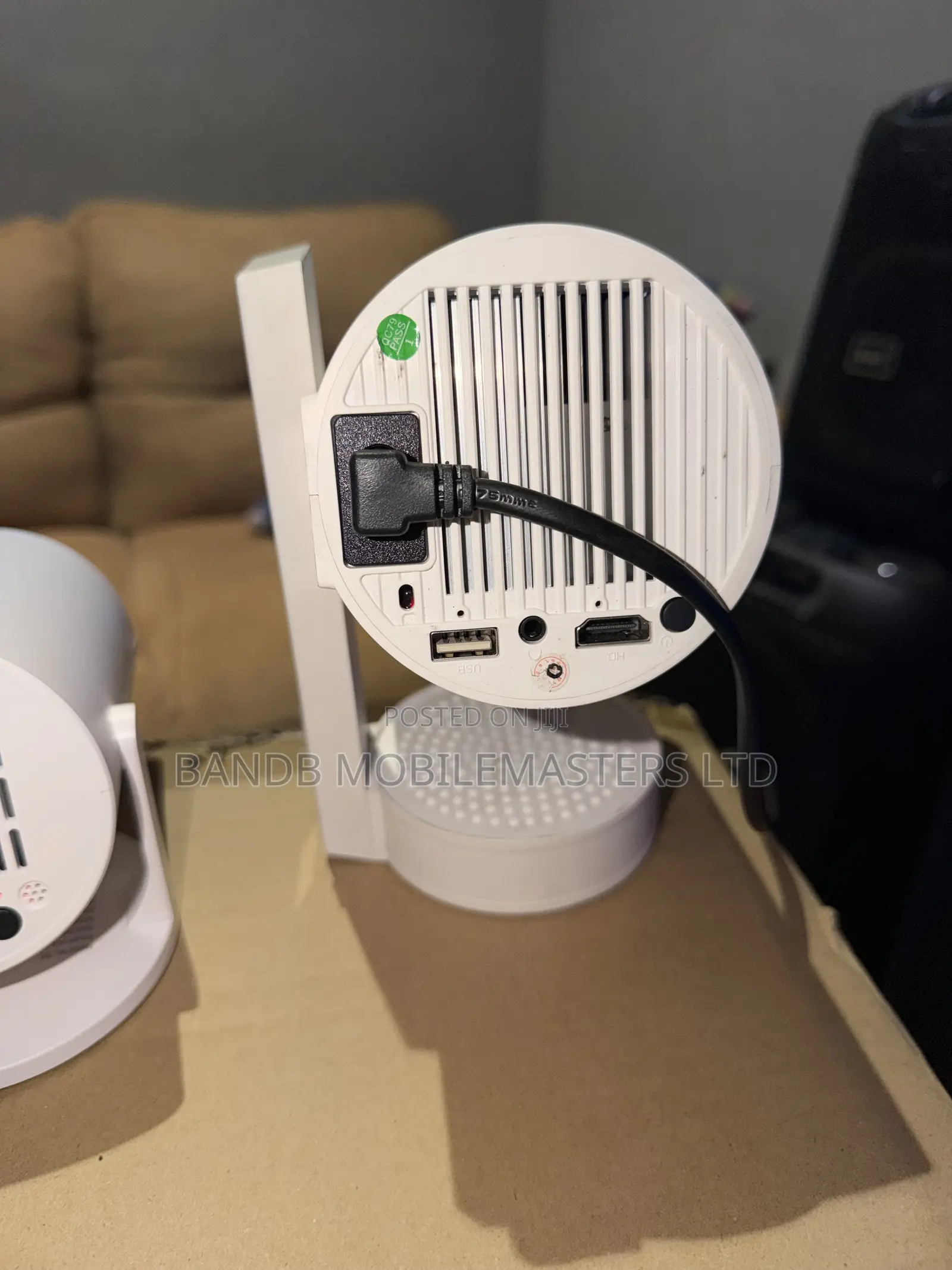 Smart Projector 8K– Netflix, YouTube & More