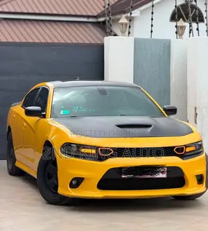 Dodge Charger SXT AWD 2017 Yellow