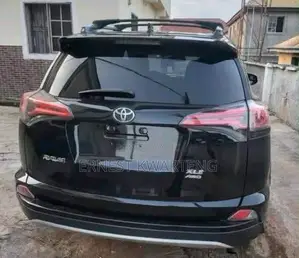 Toyota RAV4 XLE AWD (2.5L 4cyl 6A) 2017 Black