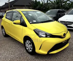 Toyota Vitz 2015 Yellow