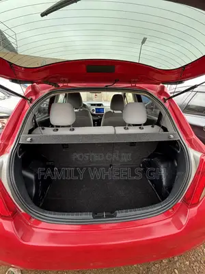 Toyota Vitz 1.3 FWD 3dr 2012 Red