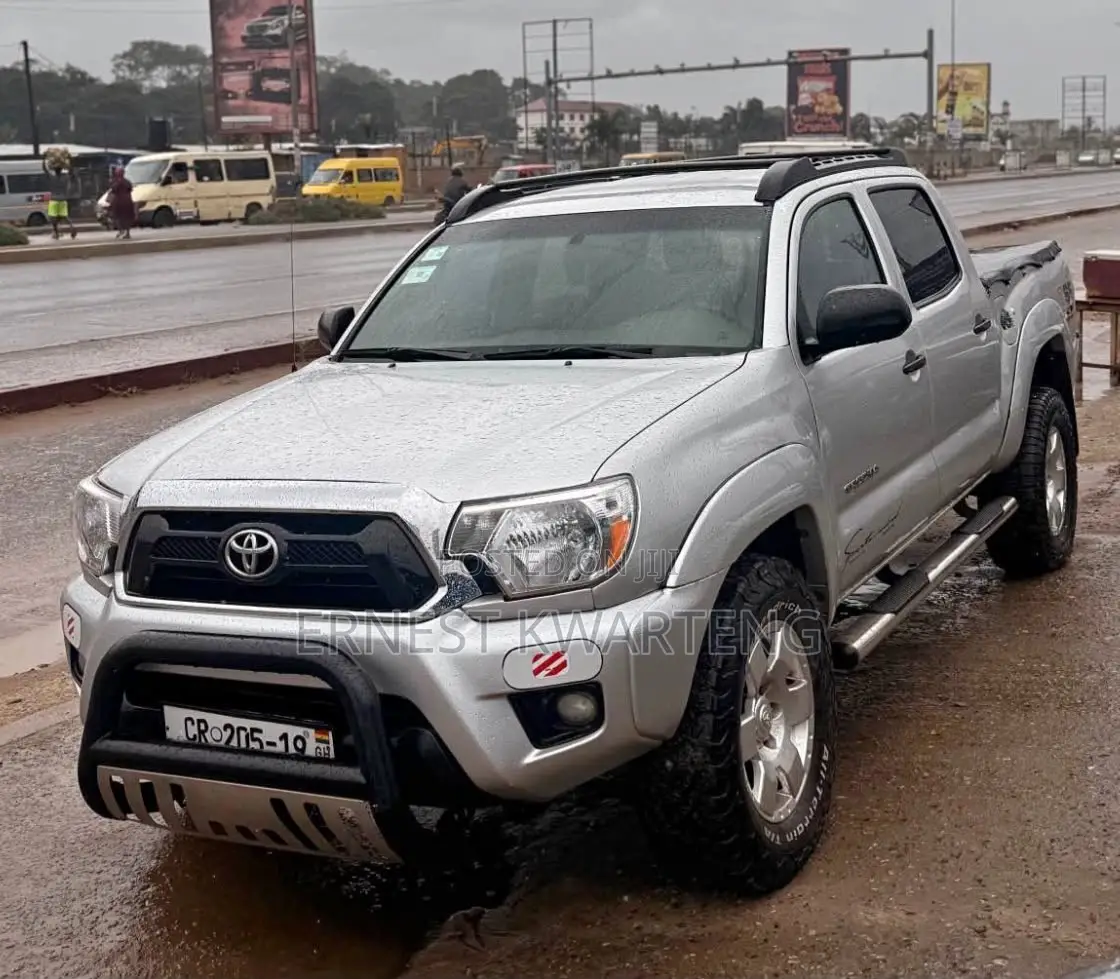 Toyota Tacoma 2014 Gray