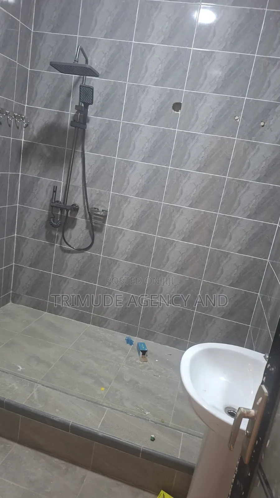4bdrm Apartment in Trimude Agency And, Kumasi Metropolitan for rent