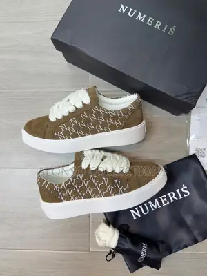 Numeris Atelier Signet Almond