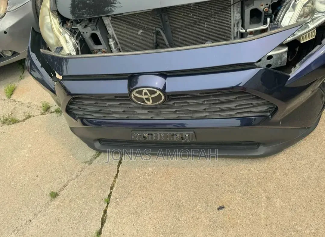19 20 21 Toyota Rav 4 Complete Front Bumper Grille