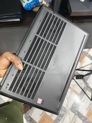 Laptop HP Omen 15 16GB AMD Ryzen 7 SSD 512GB