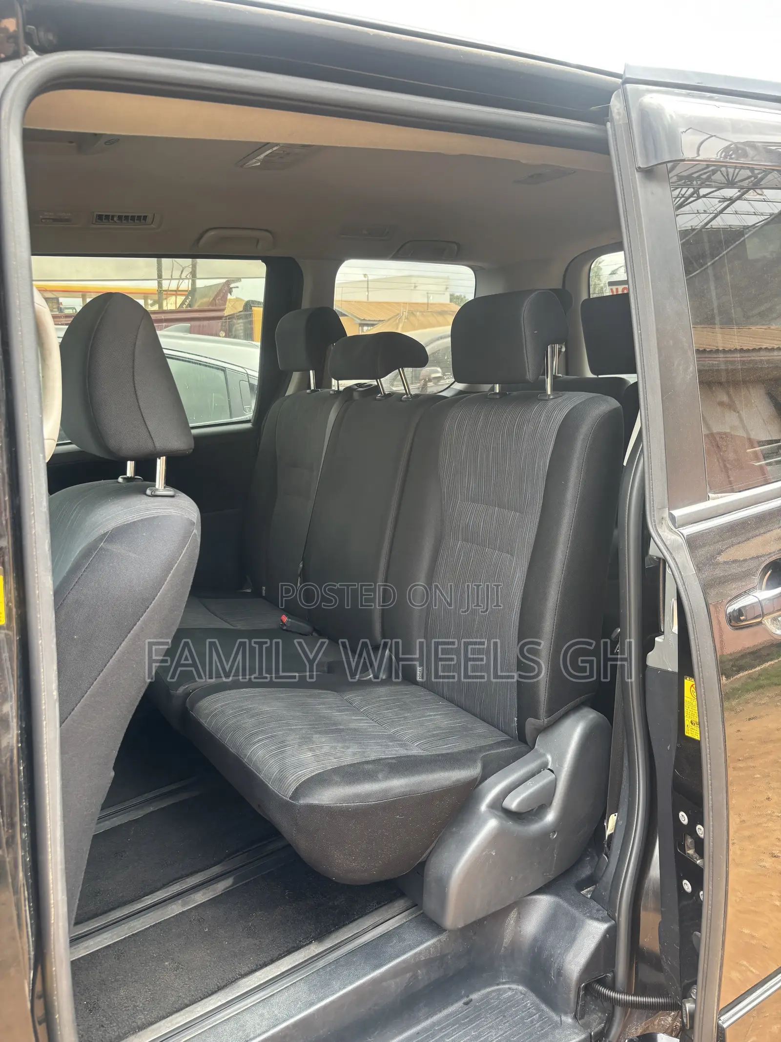 Toyota Voxy ZS G's 2WD 8-Seater 2013 Black