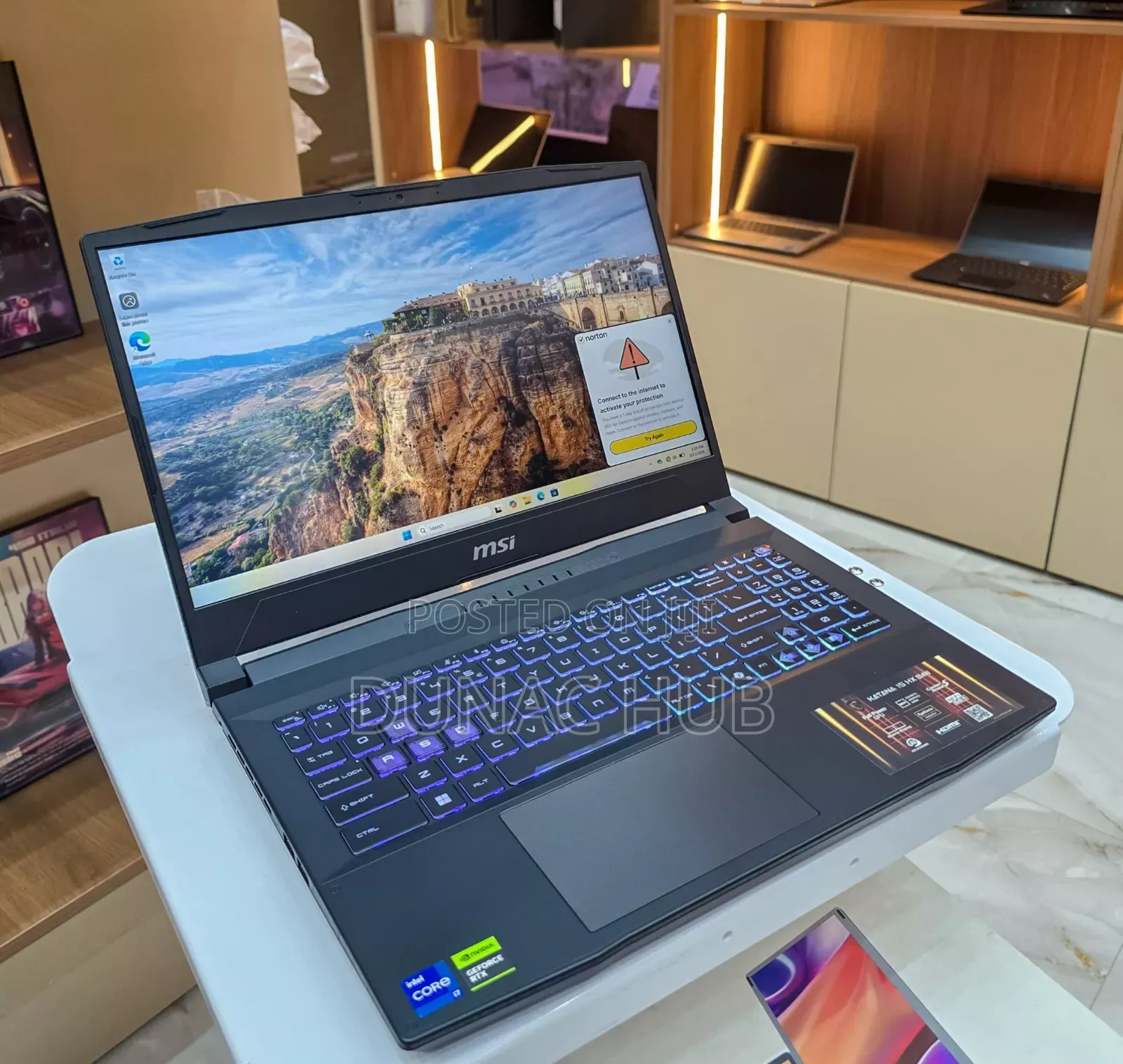 Laptop MSI Katana 15 16GB Intel Core i7 SSD 512GB