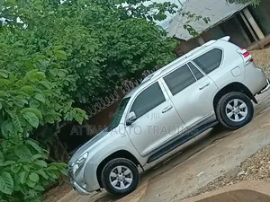 Toyota Land Cruiser Prado 2017 Silver