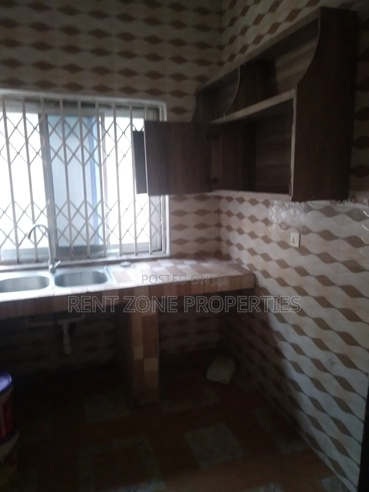 3bdrm Apartment in Ofankor for rent