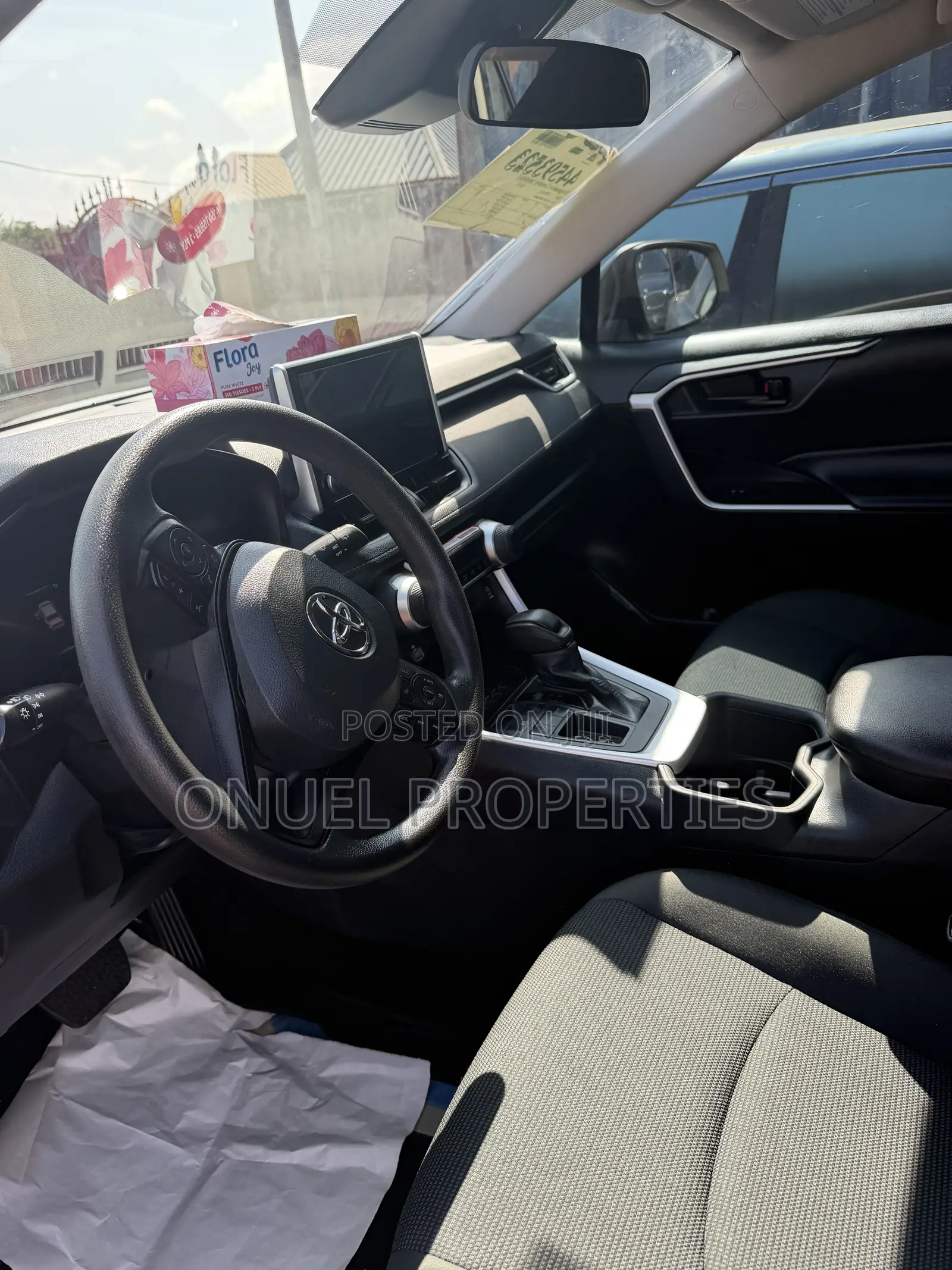 Toyota RAV4 LE 2025 White