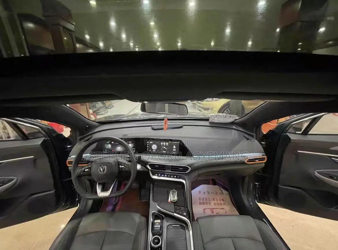 Changan UNI-T 1.5 FWD 2022 Gray