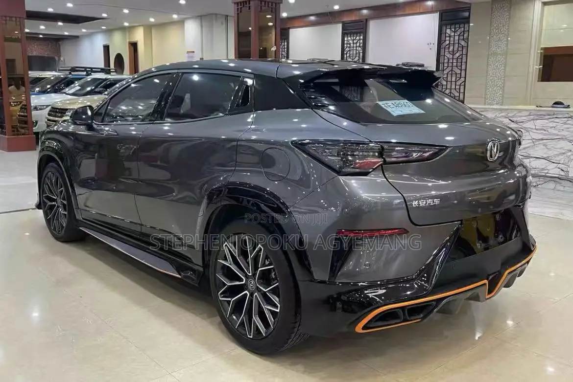 Changan UNI-T 1.5 FWD 2022 Gray
