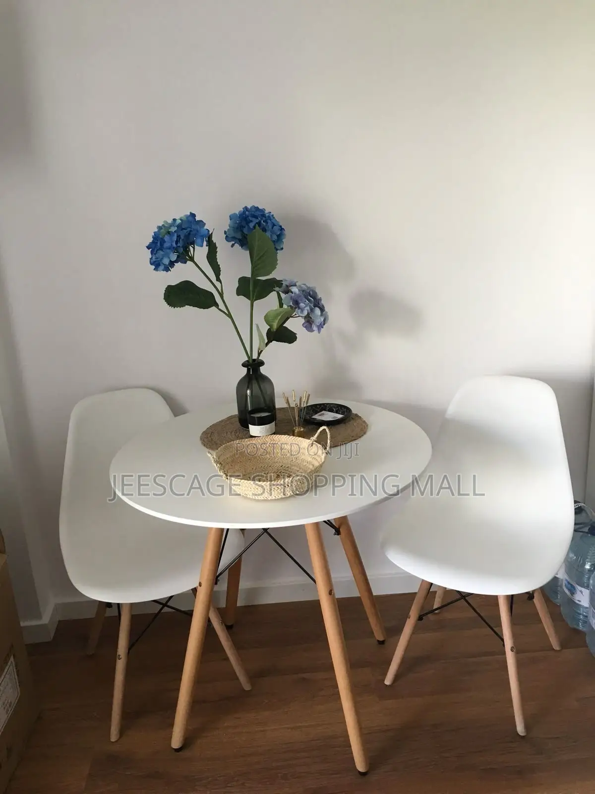 Mid-Century Modern Round Dining Table With Wood Legs