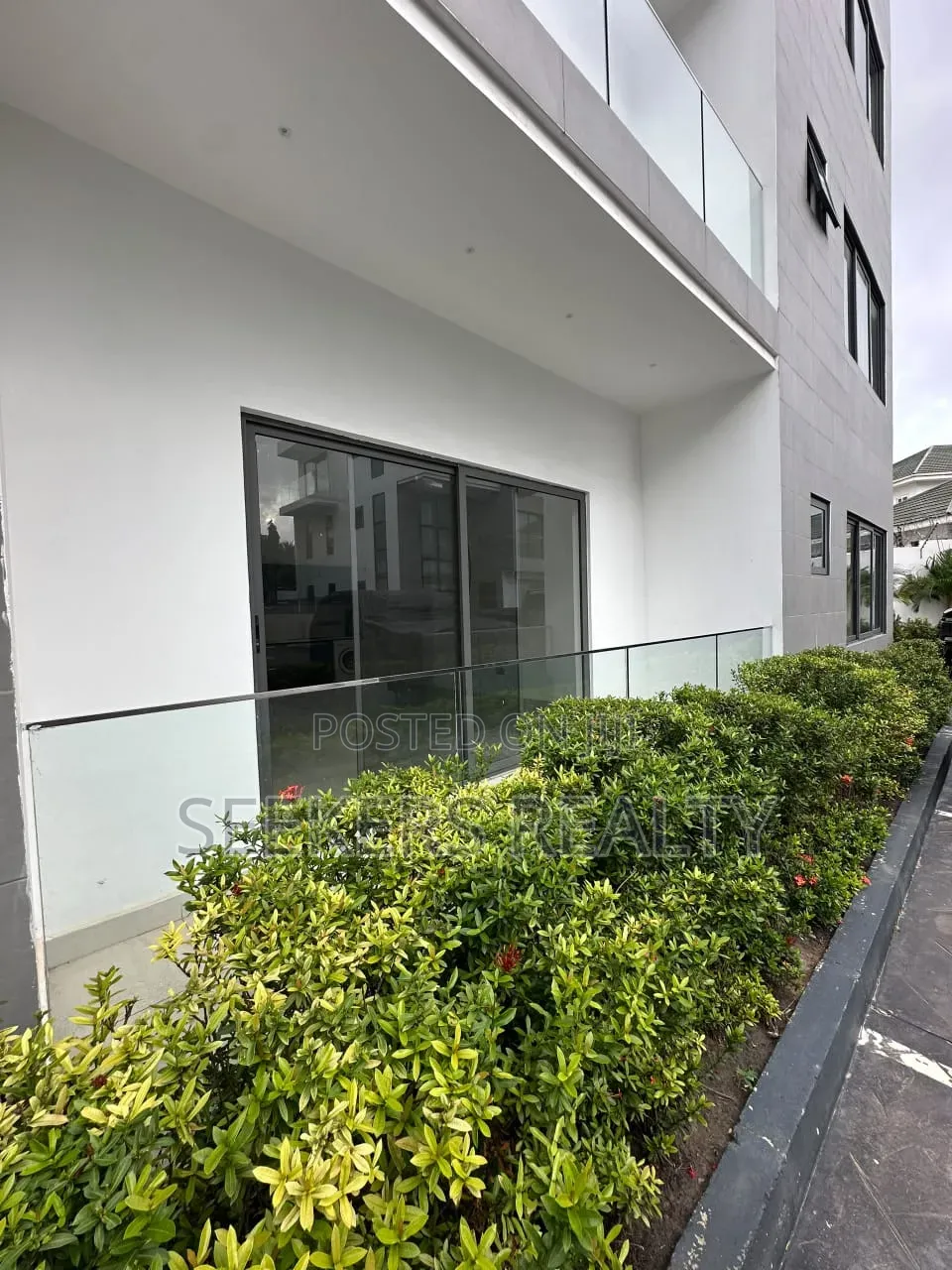 2bdrm Apartment in Seekers Realty, Ghana Flag for rent