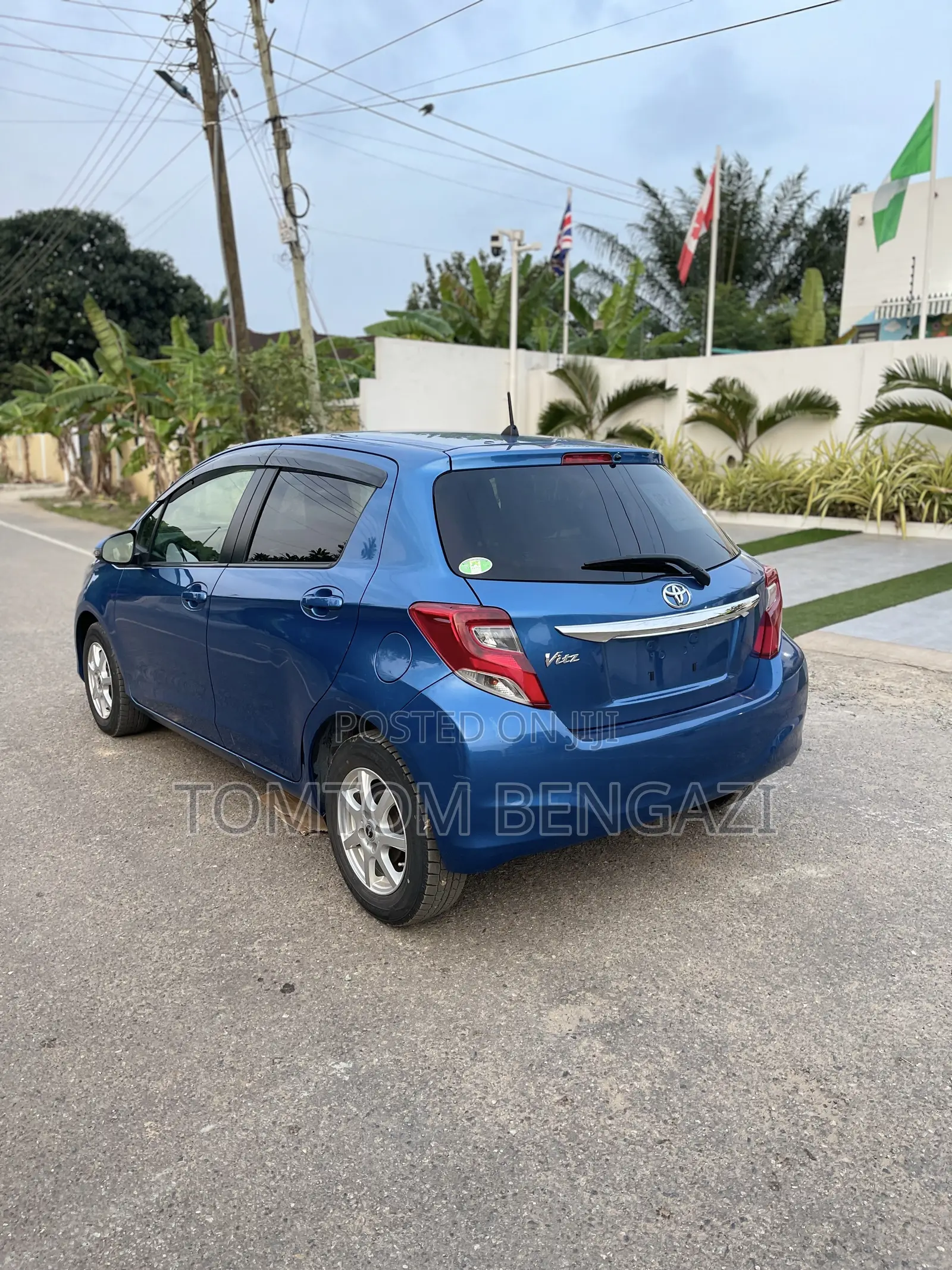 Toyota Vitz 1.5 FWD 3dr 2015 Blue