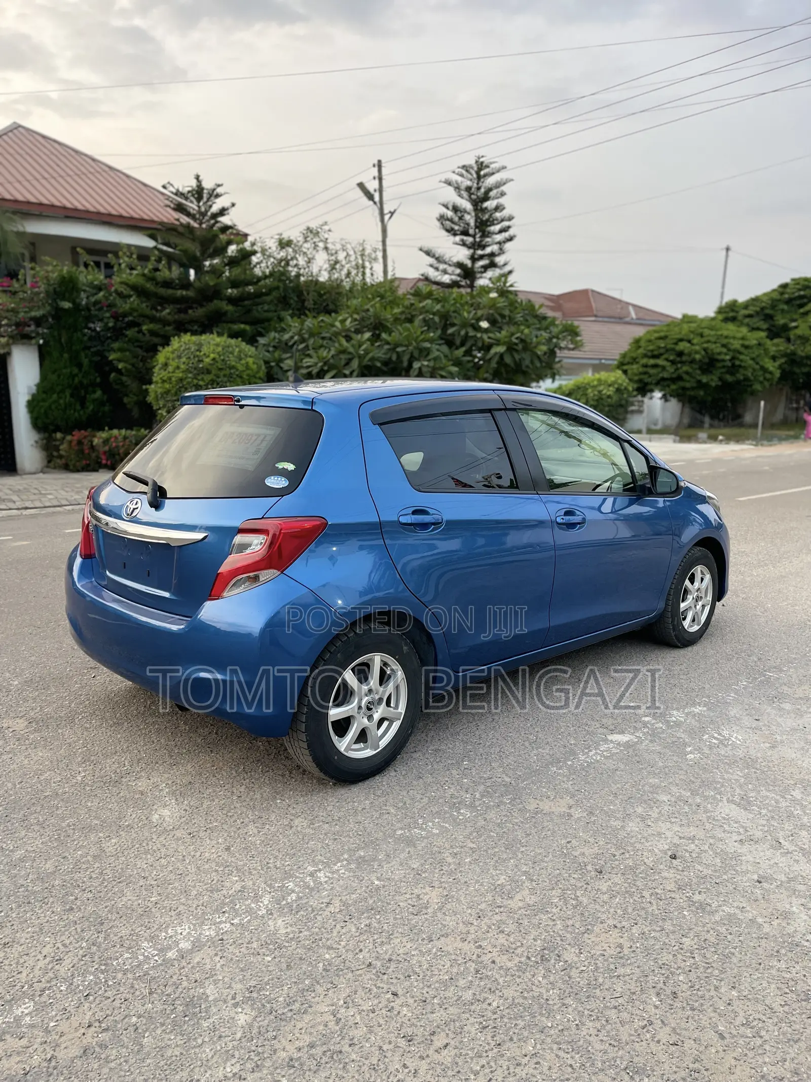 Toyota Vitz 1.5 FWD 3dr 2015 Blue