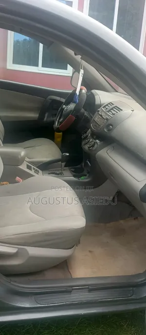 Toyota RAV4 2011 Gray