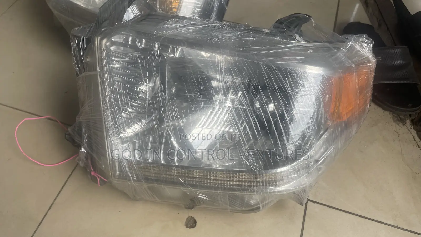 Tundra 2016-2020 Headlight
