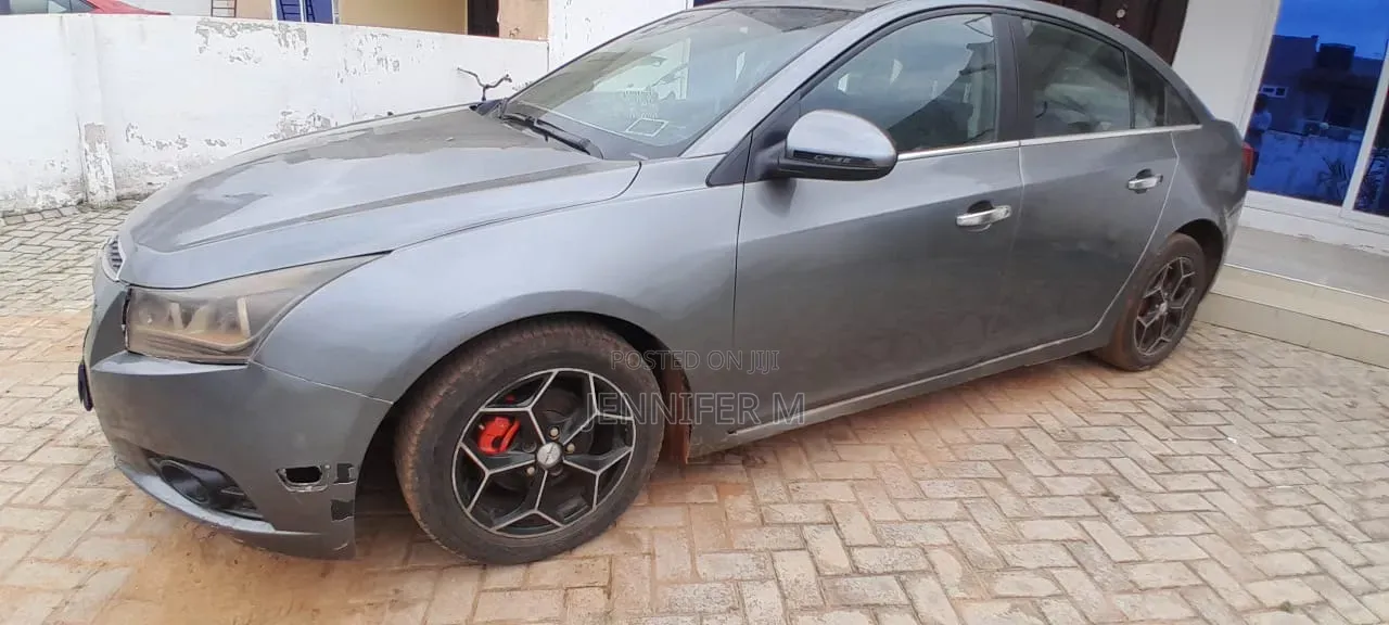 Chevrolet Cruze 2013 Gray