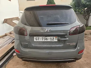 Hyundai Santa Fe 2012 Gray