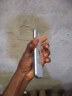 Apple iPhone 11 128 GB Gray