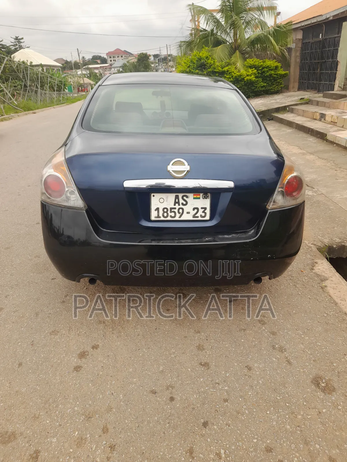 Nissan Altima 2010 Blue