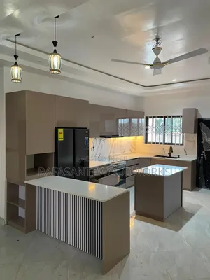 Kitchen Cabinets With MDF Board