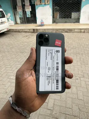 Apple iPhone 11 Pro 256 GB Green