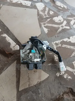 Toyota Rav4 2016 Boot Lock
