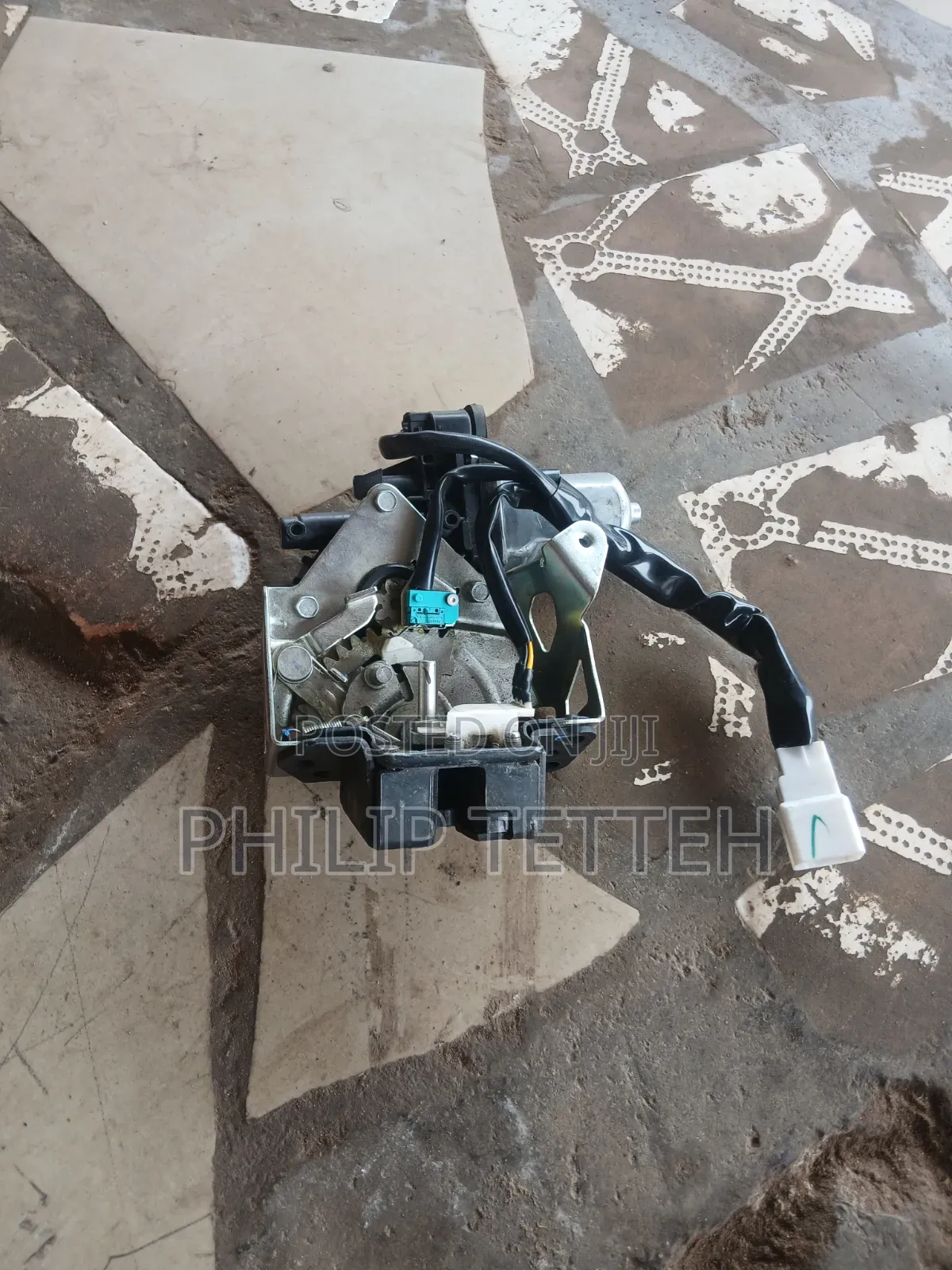 Toyota Rav4 2016 Boot Lock