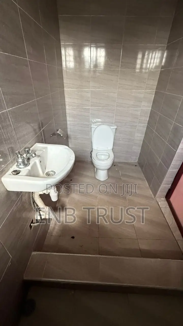 21 Bedrooms Hostel for Sale at Boadi Kumasi