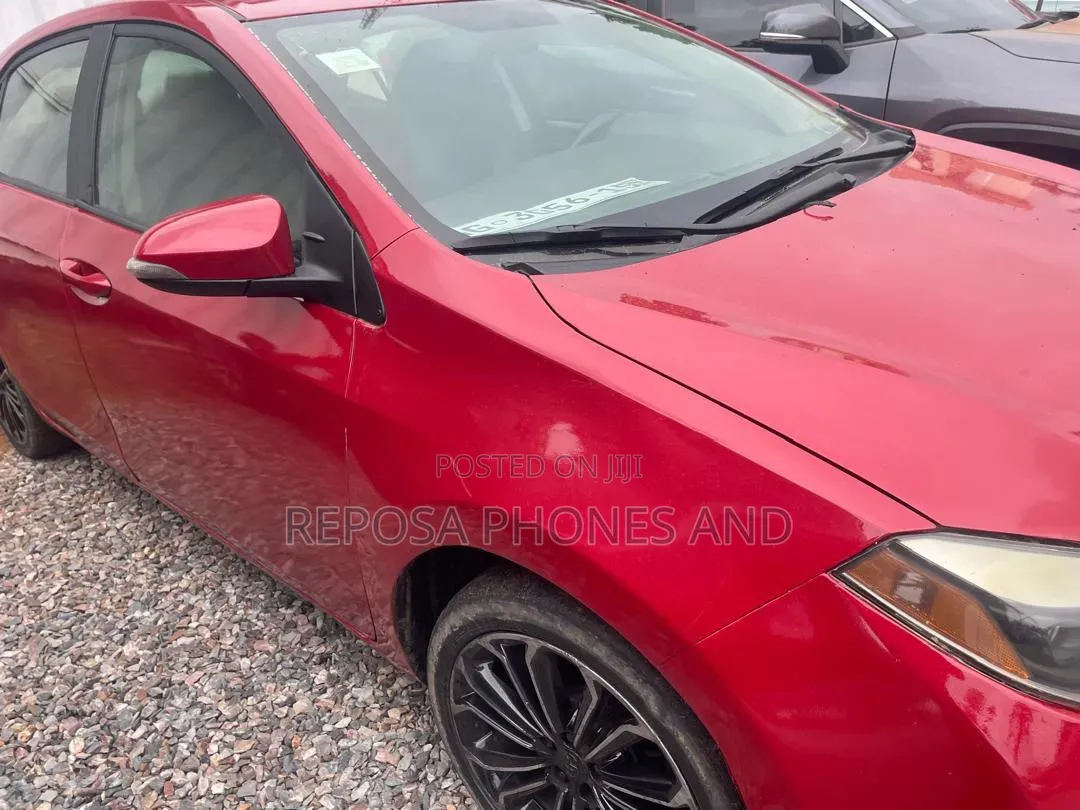 Toyota Corolla 2014 Red