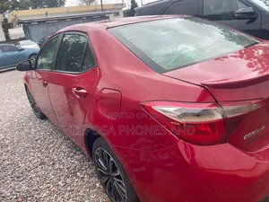Toyota Corolla 2014 Red