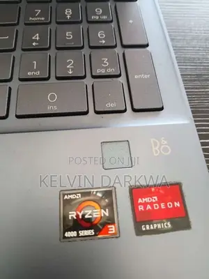 Laptop HP Pavilion 15-eh0050wm 8GB AMD Ryzen 3 SSD 512GB