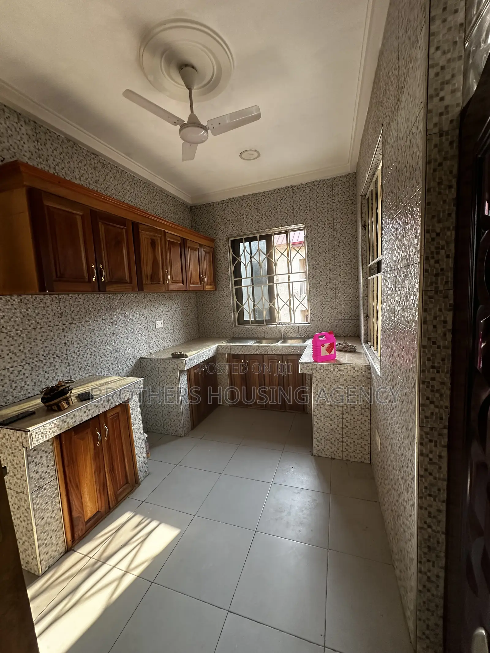 2bdrm Apartment in Brothers Properties, New-Juaben Municipal for rent