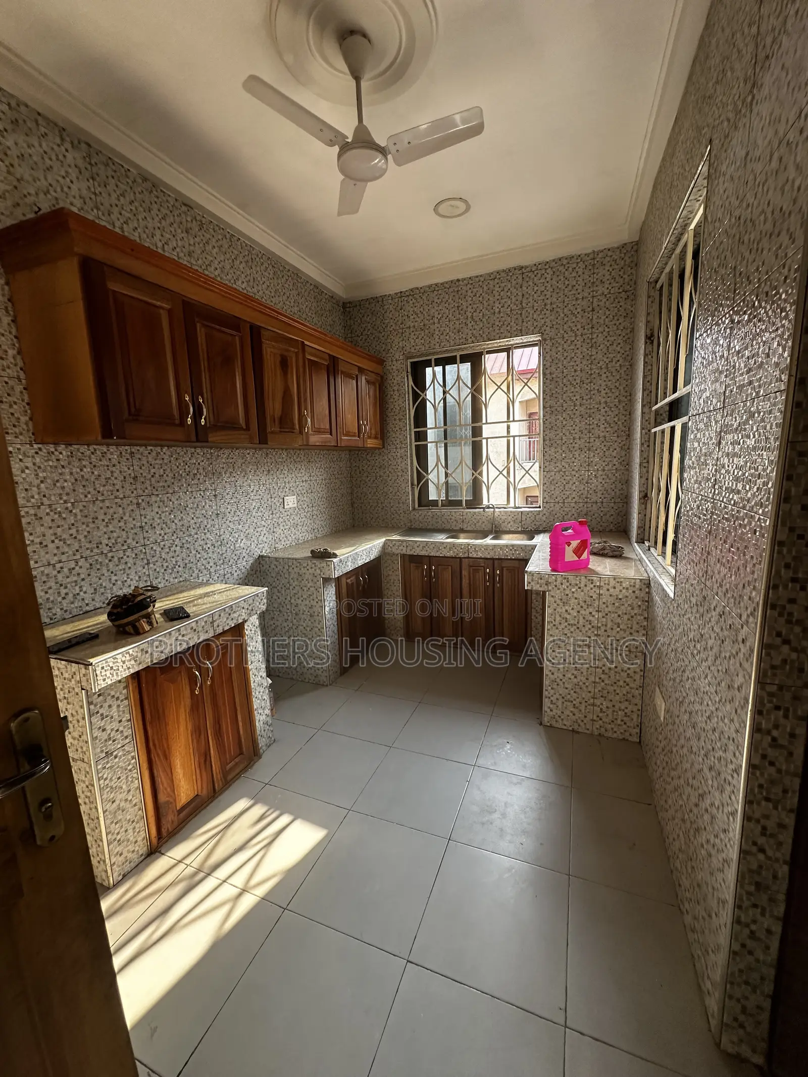 2bdrm Apartment in Brothers Properties, New-Juaben Municipal for rent