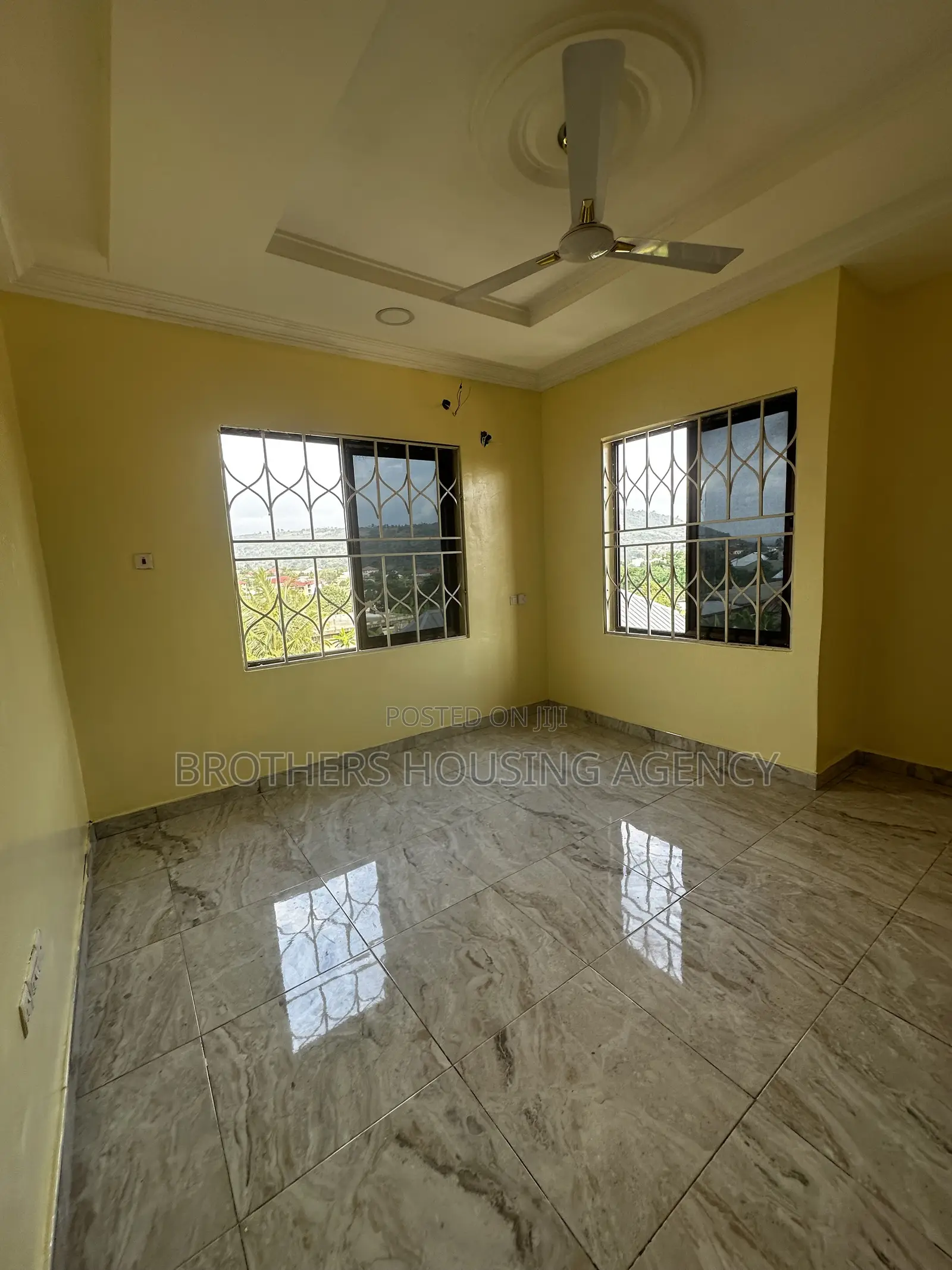 2bdrm Apartment in Brothers Properties, New-Juaben Municipal for rent